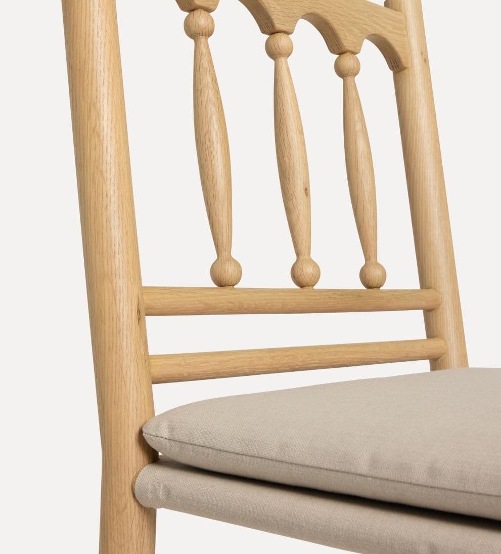 Daffodil White Oak Spindle Dining Chair - Set of 2 Dining Chairs