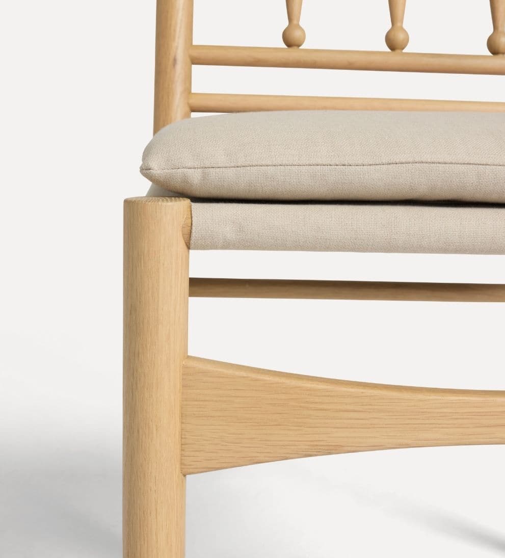 Daffodil White Oak Spindle Dining Chair - Set of 2 Dining Chairs