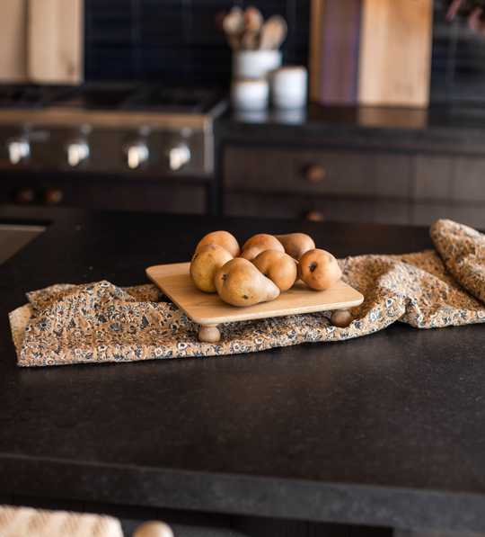 Kinsley Pedestal Tray