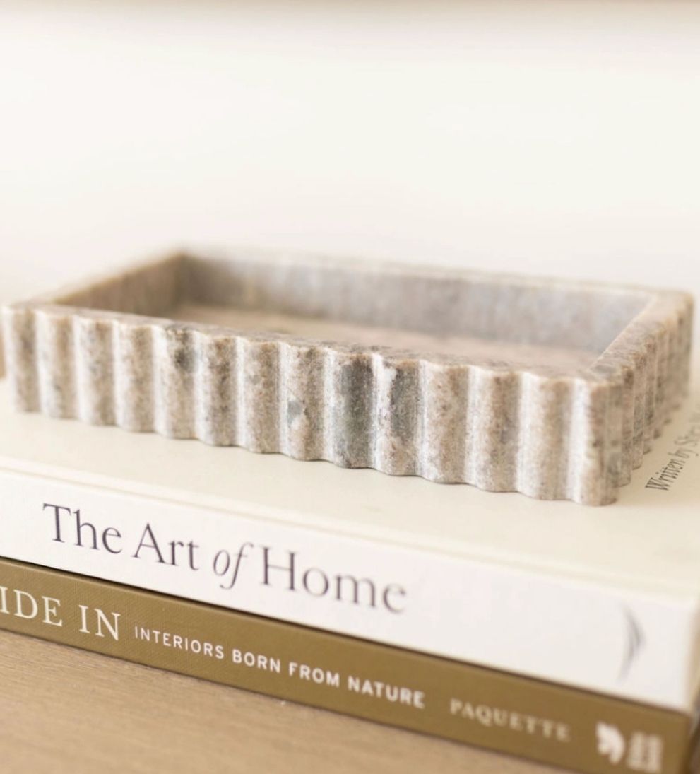 Scalloped Marble Fluted Bridge Tray Trays