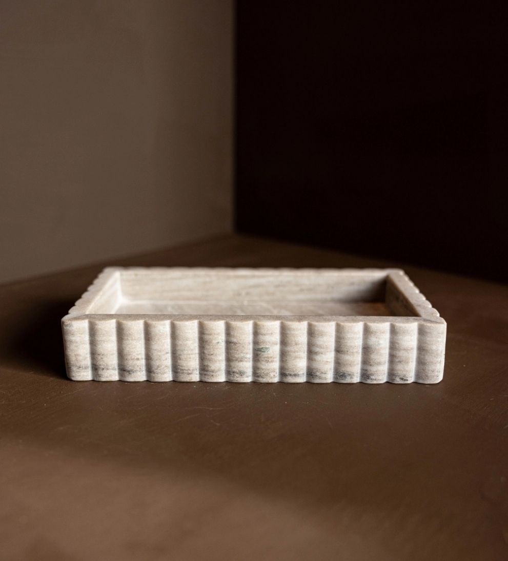 Scalloped Marble Fluted Bridge Tray Trays