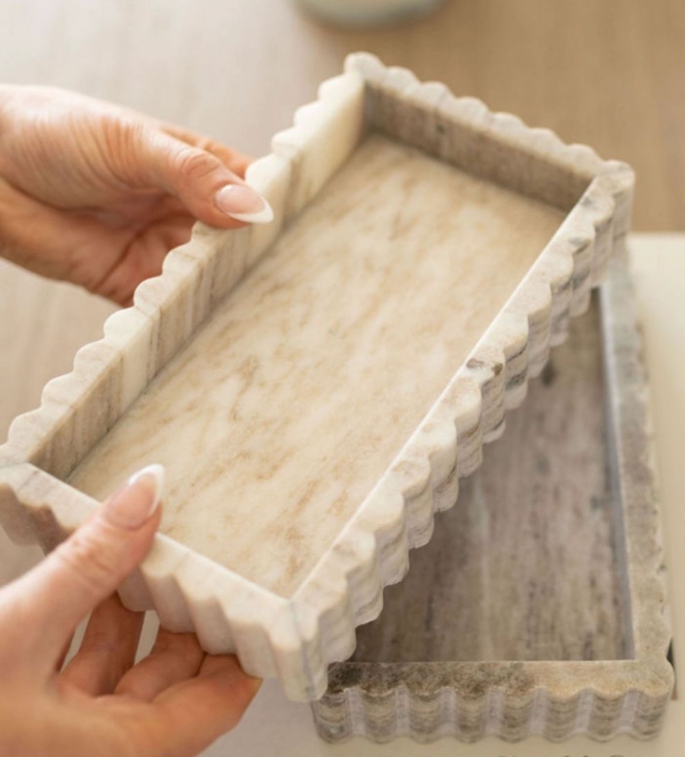 Scalloped Marble Fluted Bridge Tray Trays
