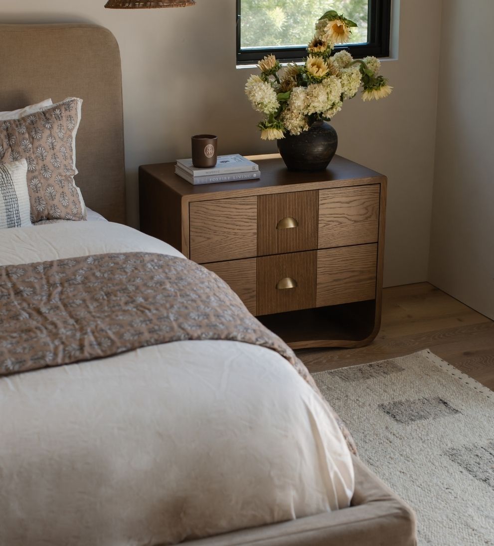 Amalie King Bed Beds