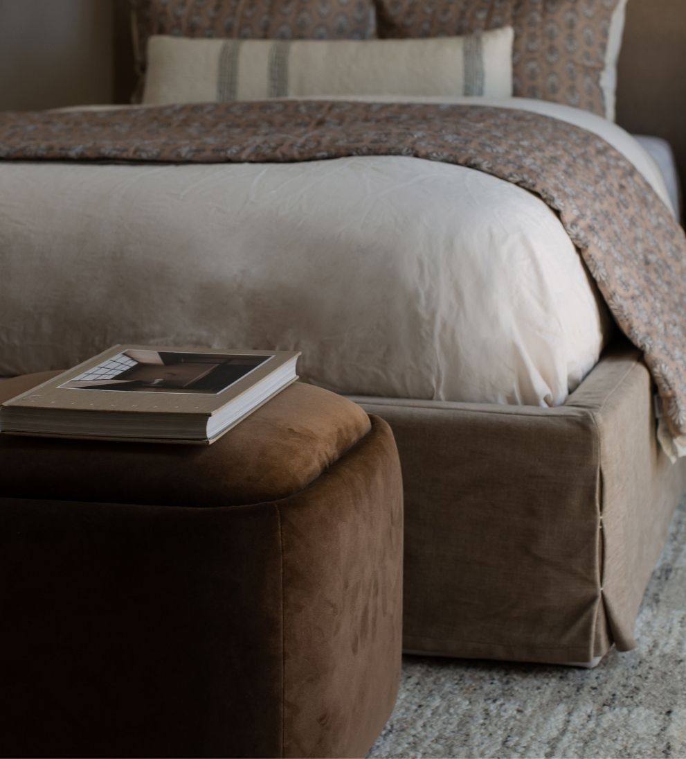 Amalie King Bed Beds