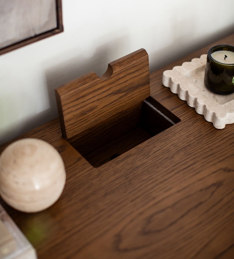Amaryllis Desk Desks