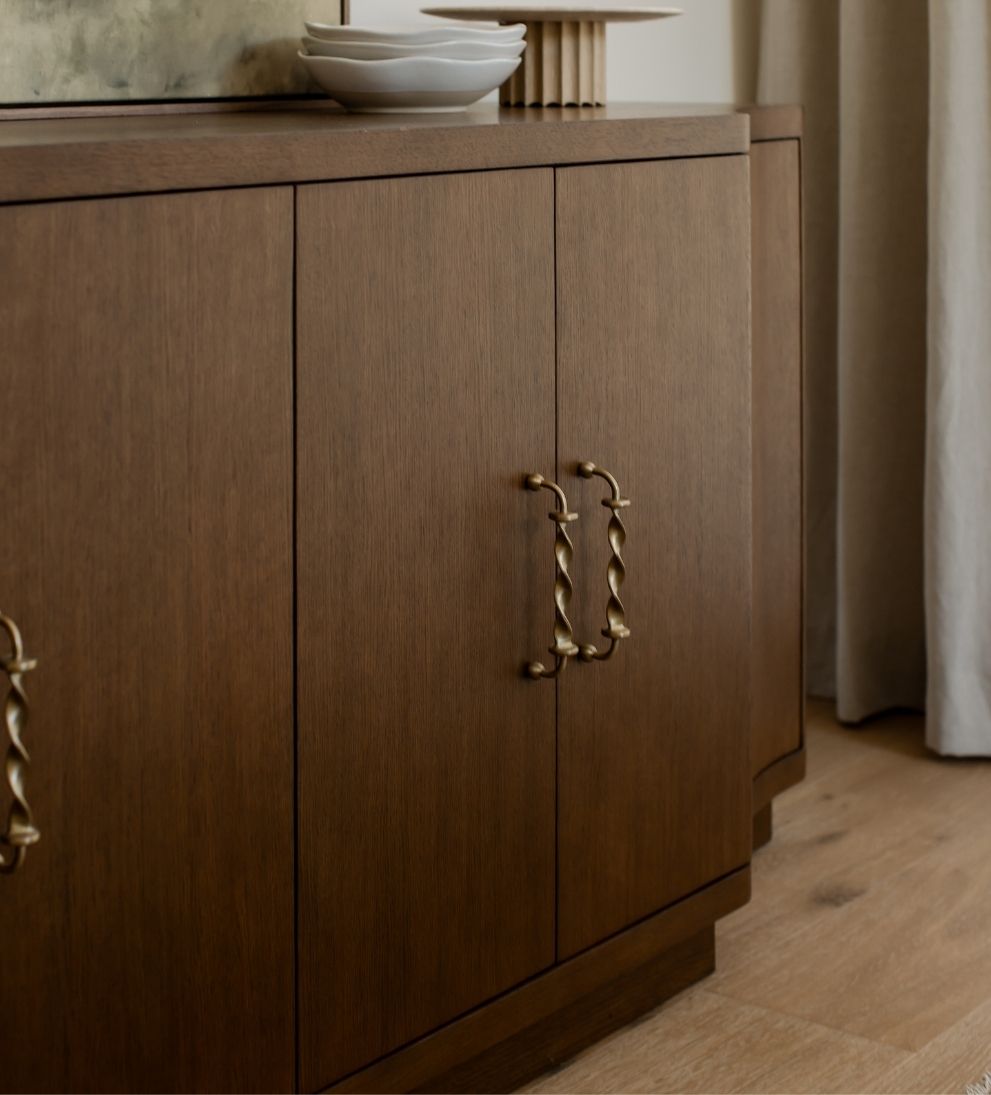 Annika Console Consoles