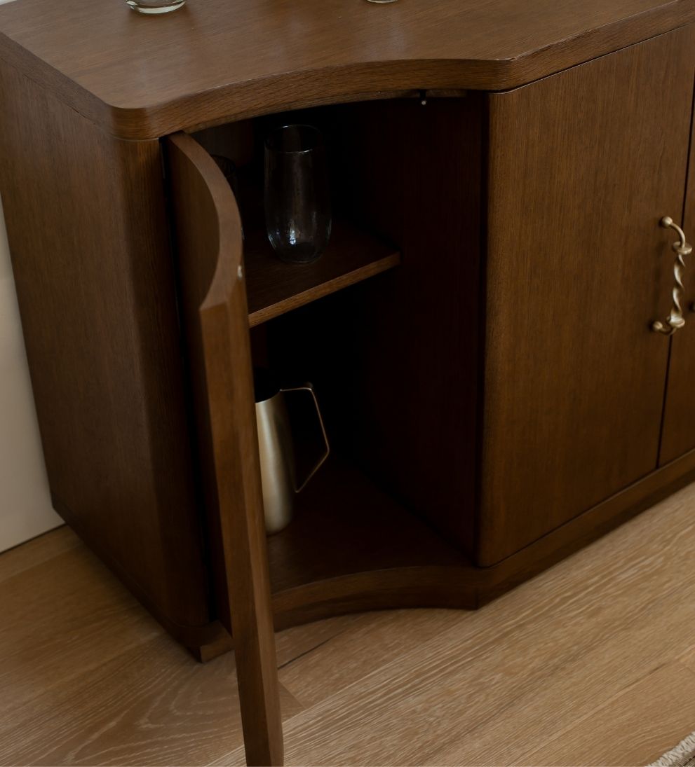 Annika Console Consoles