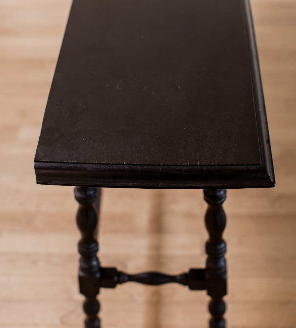 Bastien Draper’s Console Table 2 Consoles