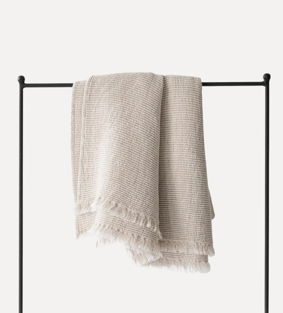 Calma Blanket Blankets