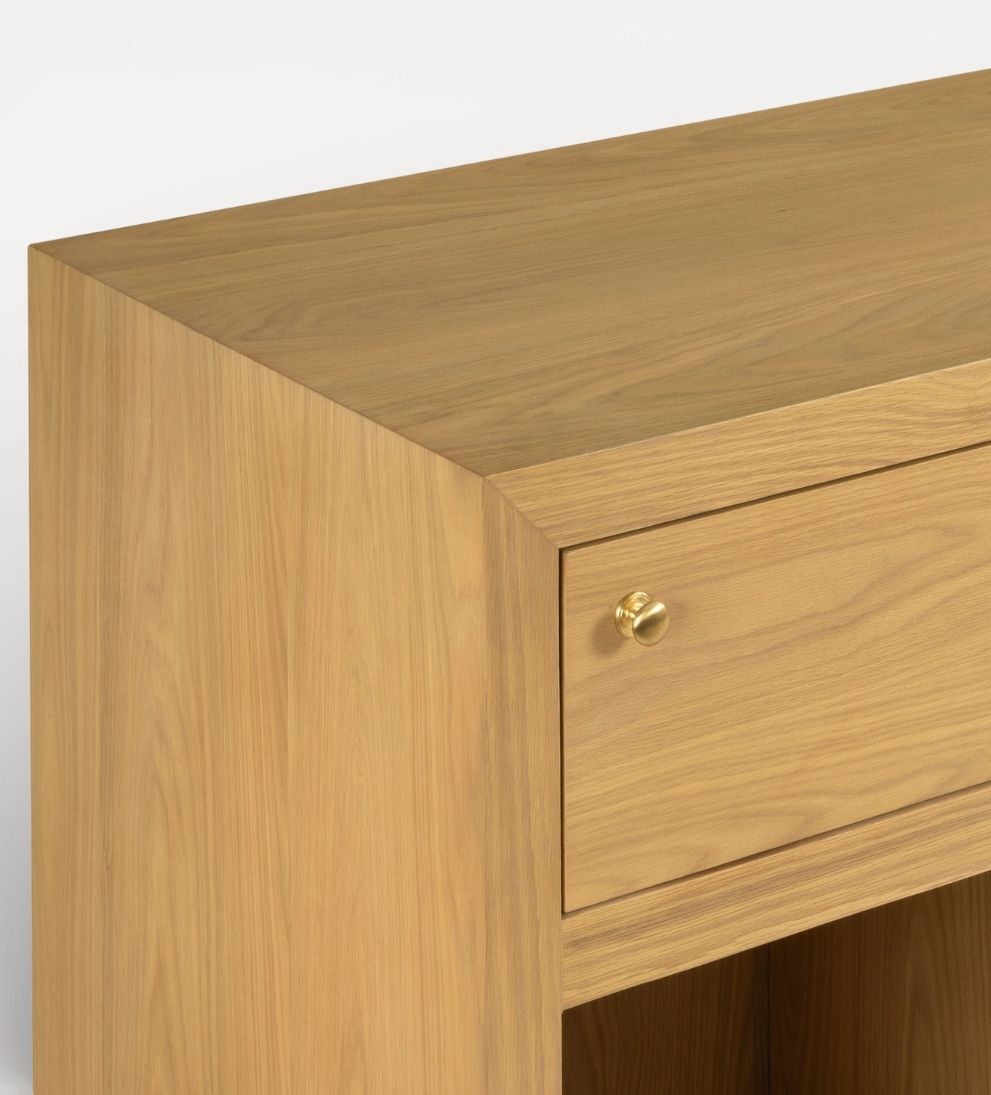 Clara Storage Console Console
