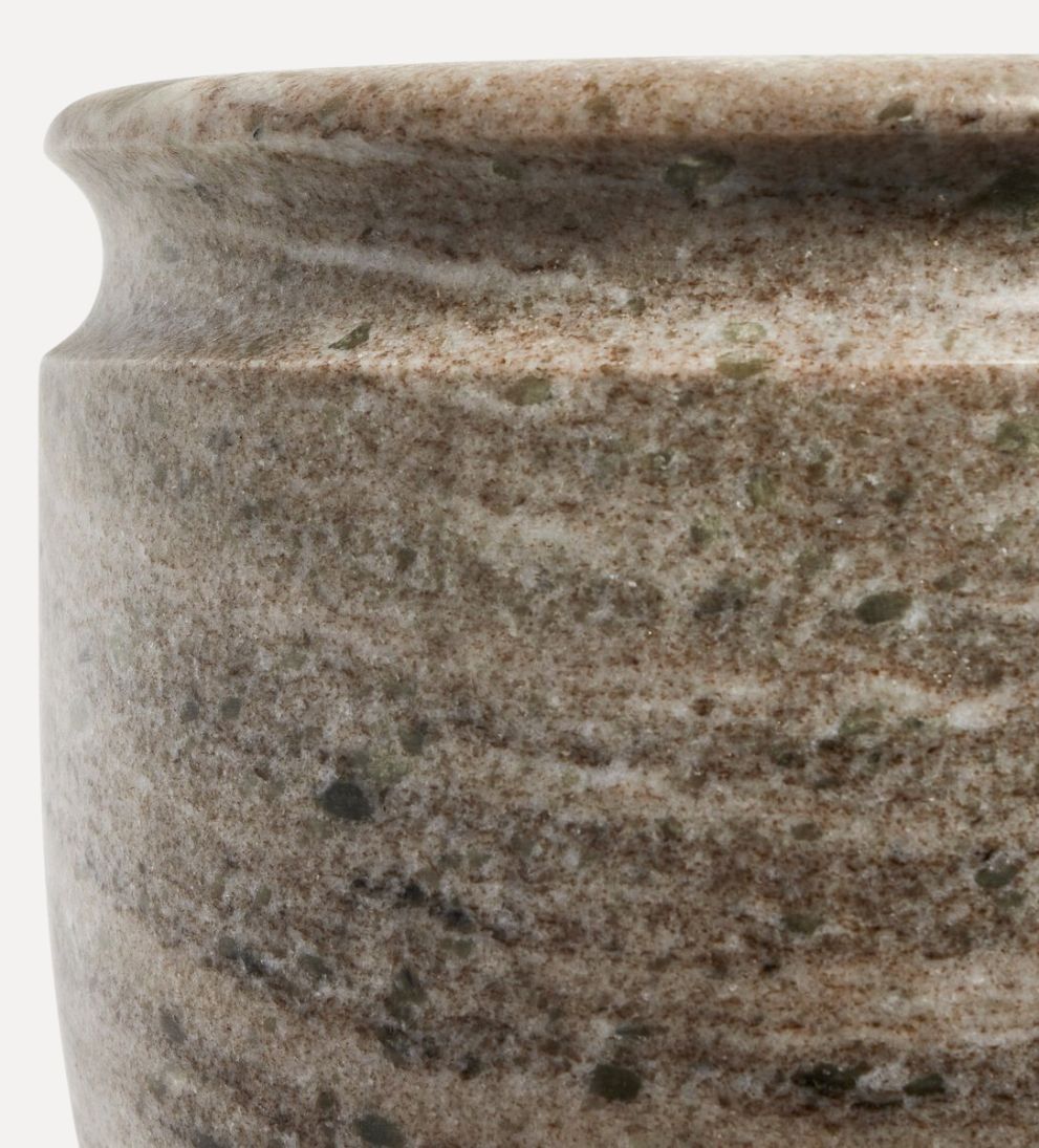 Daria Vase Vases