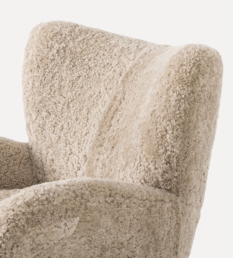 Elowen Chair in Beige Shearling Chairs
