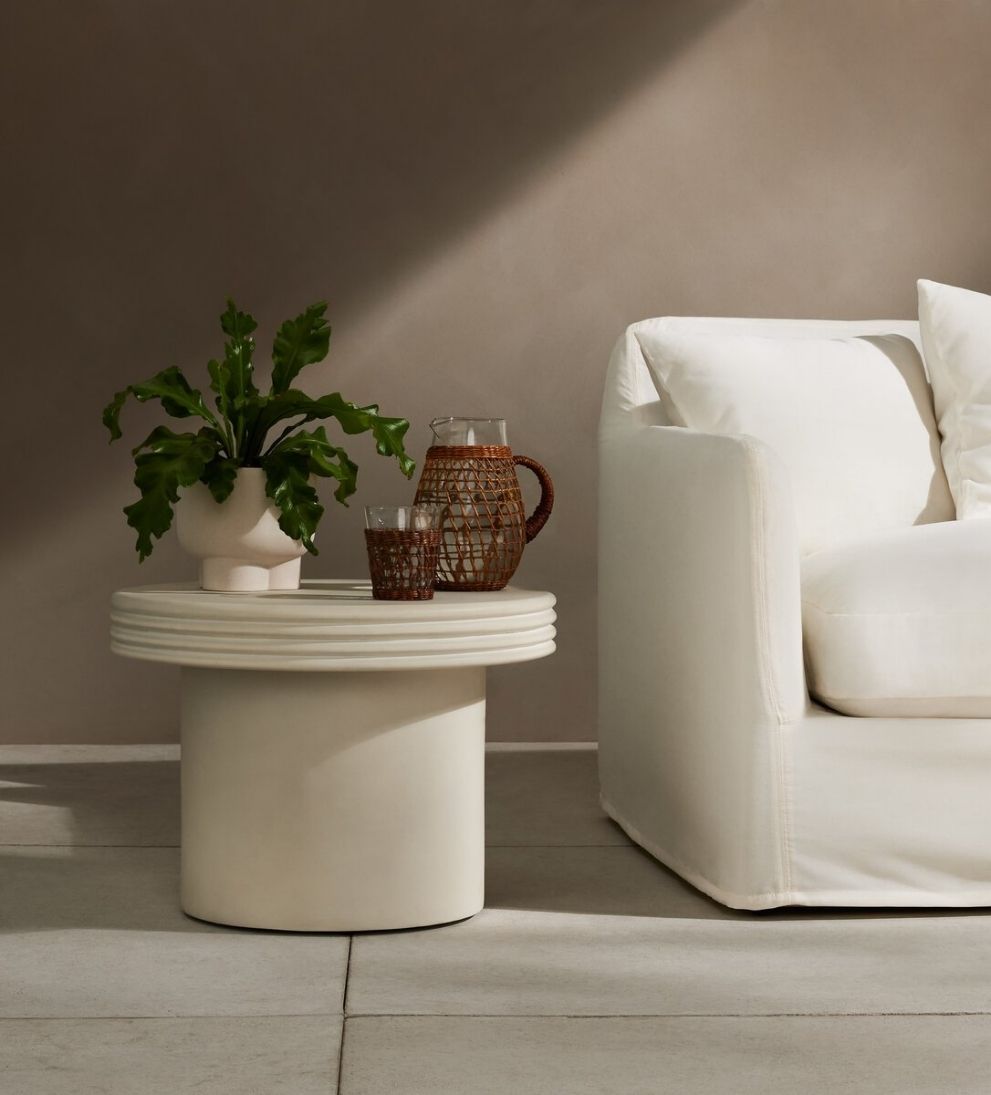 Grecia Outdoor End Table Outdoor Tables