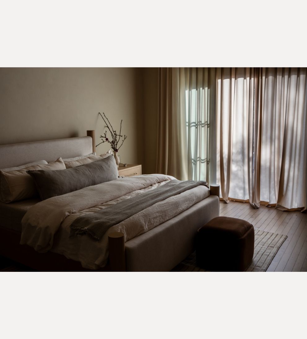 Hugo King Bed Beds