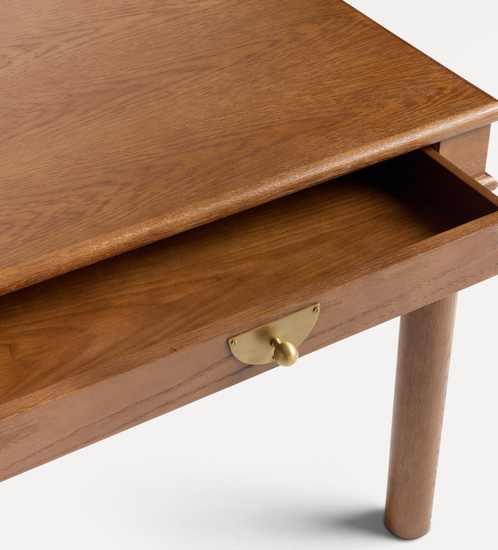Isa Desk