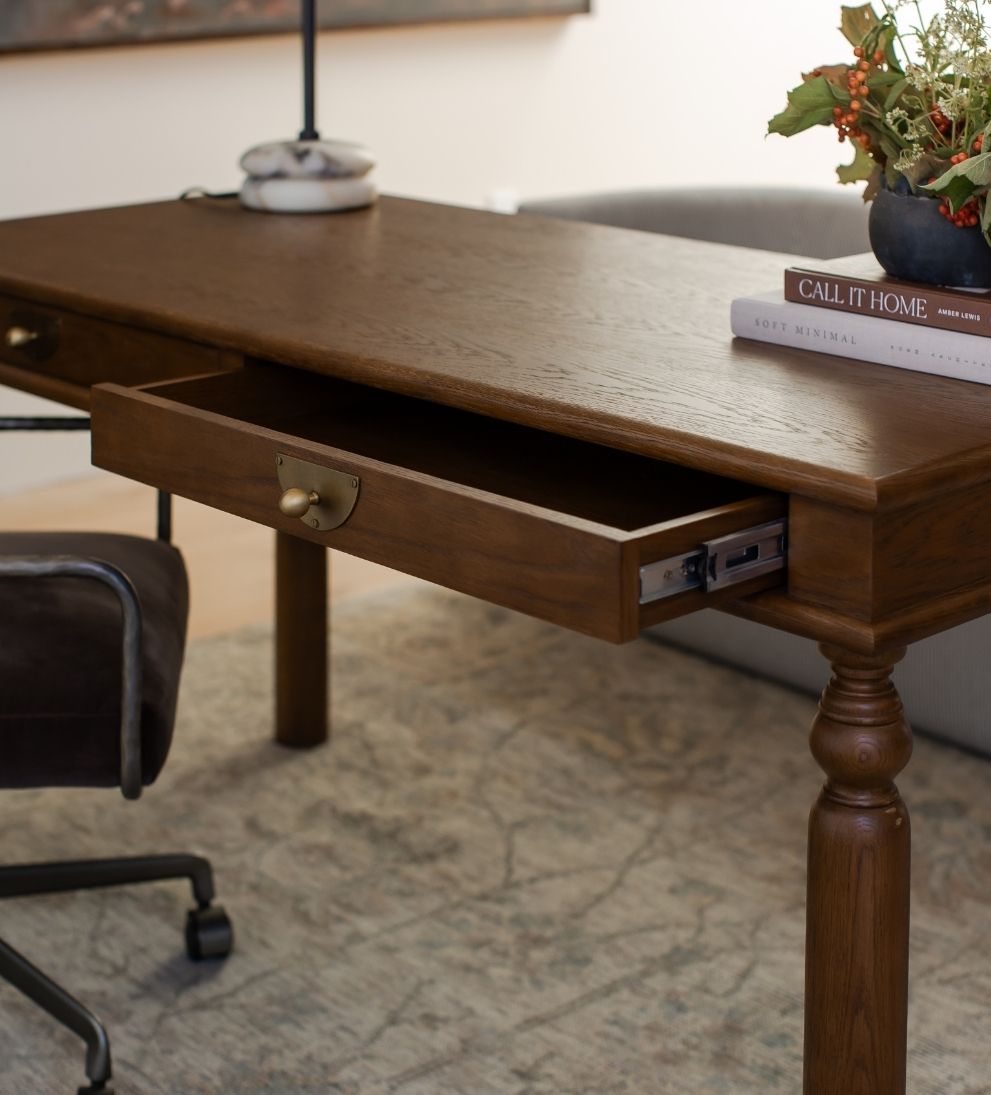 Isa Desk Desks