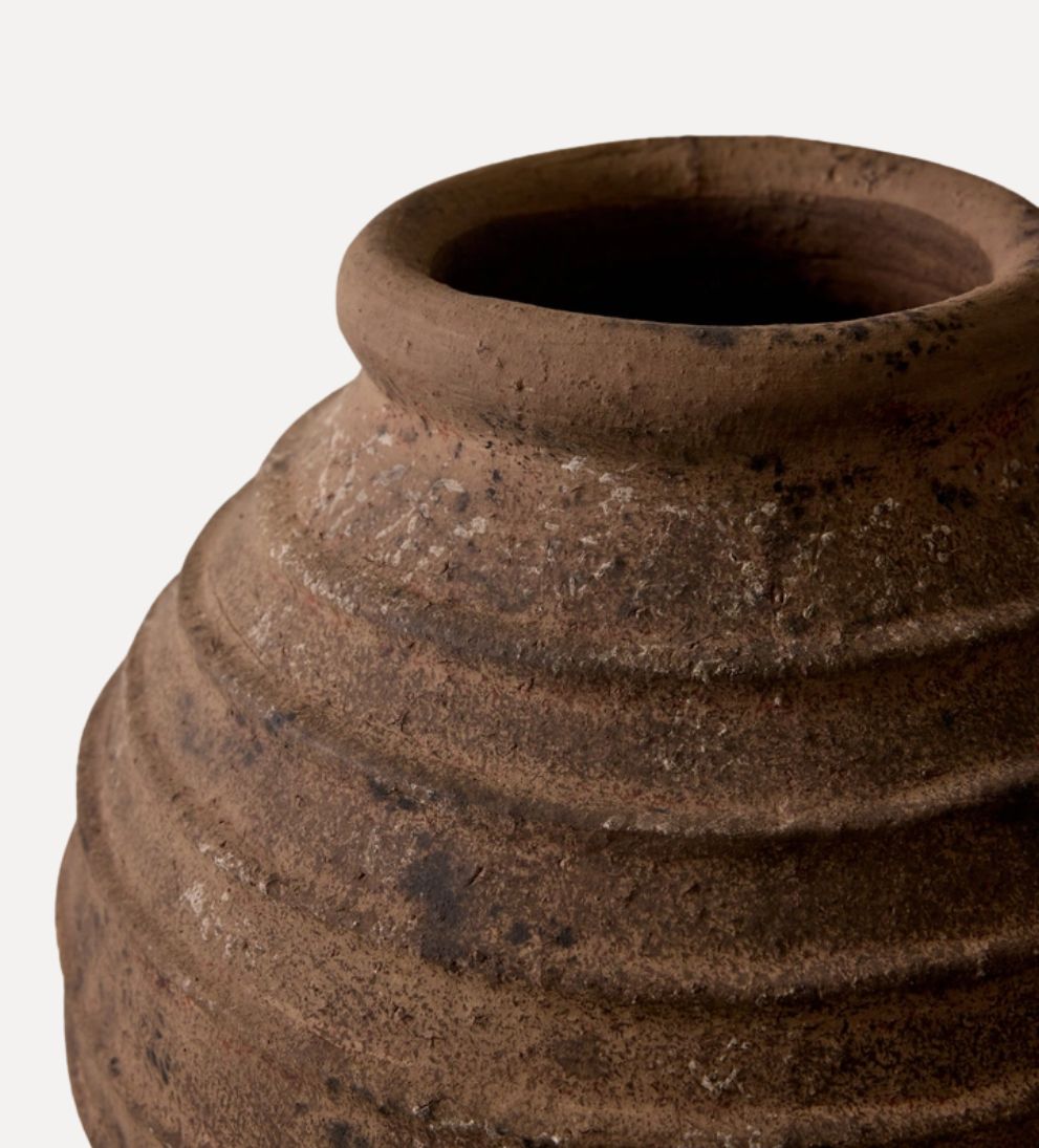 Robin Ceramic Vase Vases