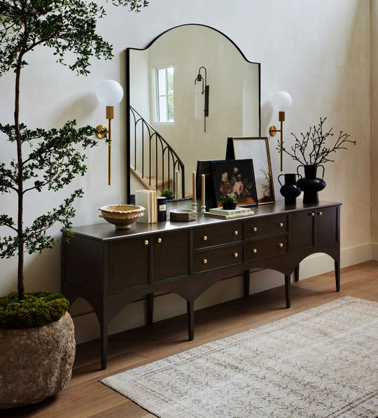 Cleo Credenza